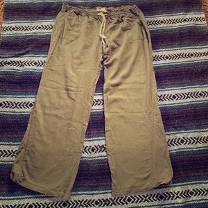 Olive drawstring linen pants by Kiss & Cry